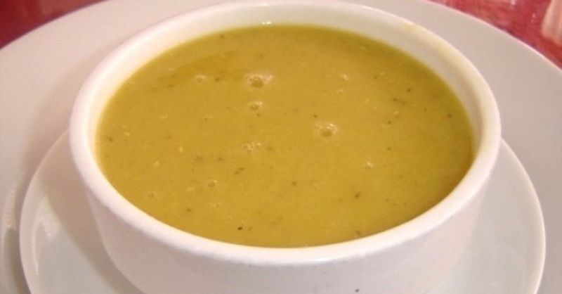 Sanayi usulü mercimek çorbasının sırrıymış. Tencereye 1 çay kaşığı eklemeniz yeterli… 1